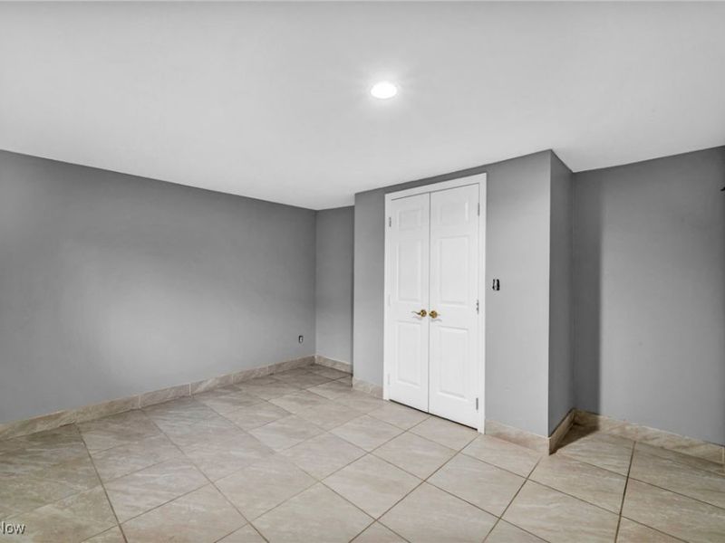 1552 E 254th Street, Euclid, OH 44117 Photo 17