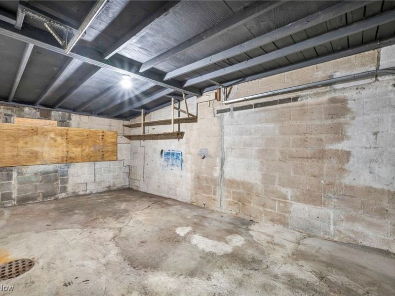 1552 E 254th Street, Euclid, OH 44117 Photo 35