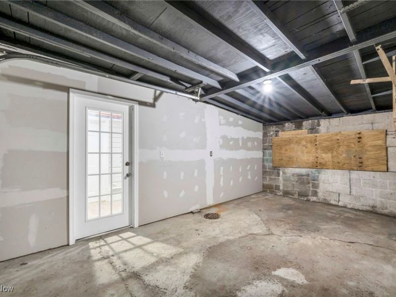 1552 E 254th Street, Euclid, OH 44117 Photo 36