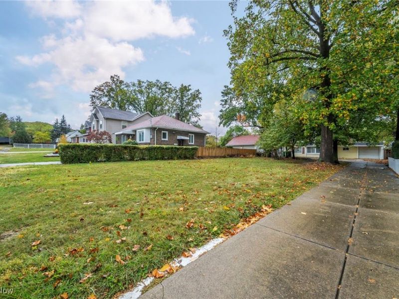 1552 E 254th Street, Euclid, OH 44117 Photo 4