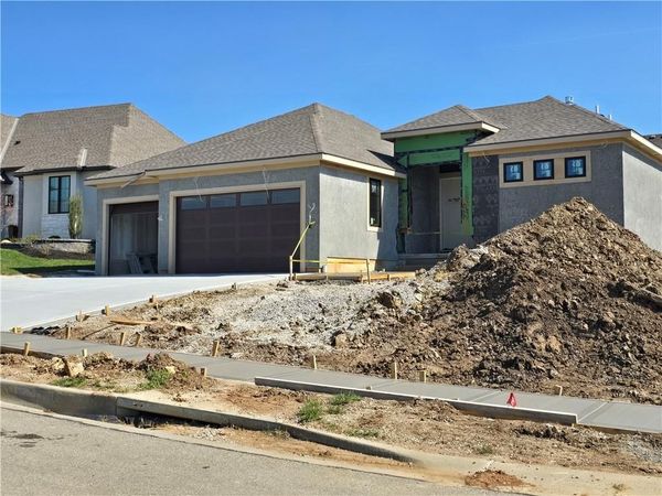 10319 W 151 Terrace, Overland Park, KS 66221