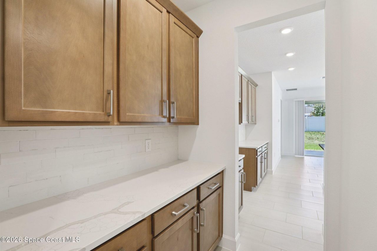 1004 Connolly Lane Ne, Palm Bay, FL 32905 Photo