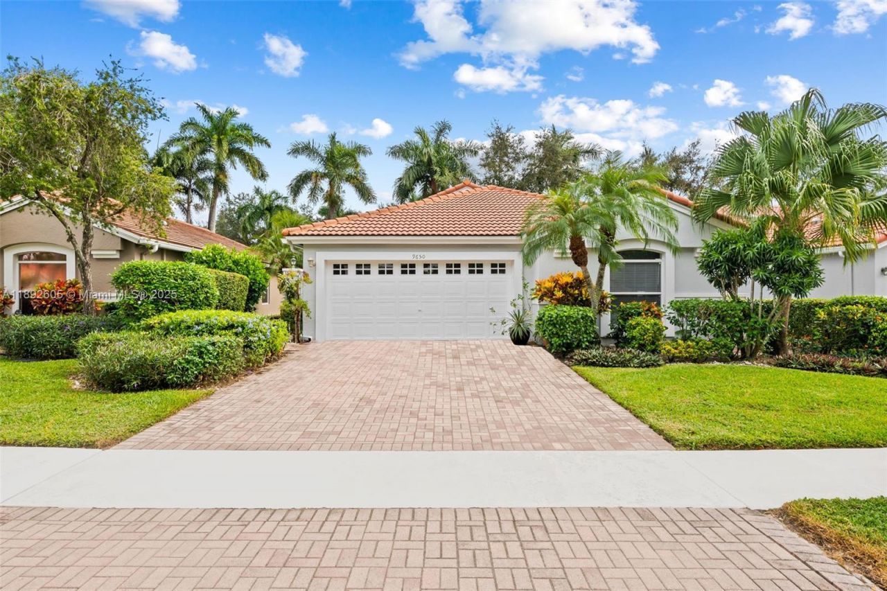 9650 Harbour Lake Cir, Boynton Beach, FL 33437 Photo