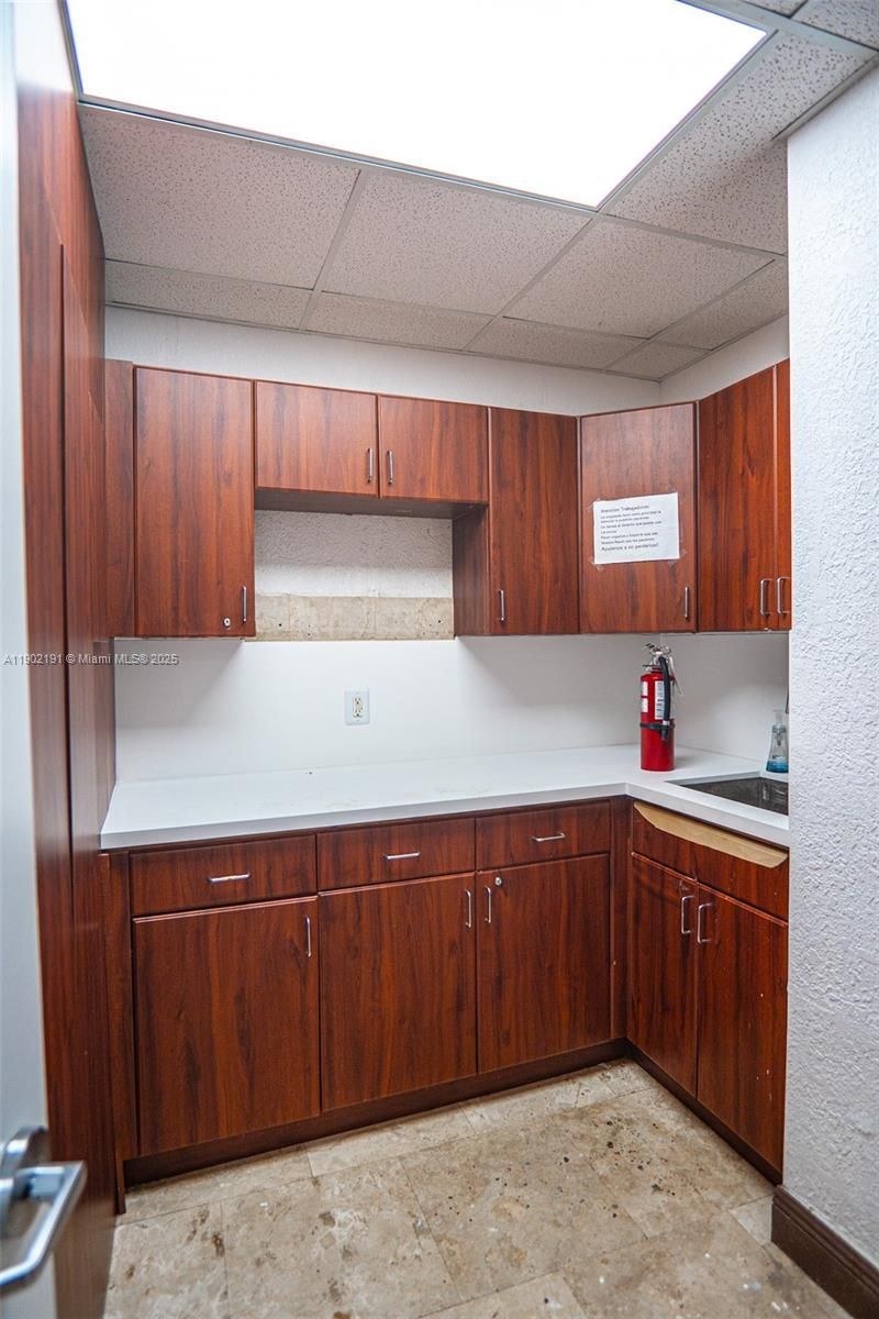 3401 NW 7th St, Miami, FL 33125 Photo