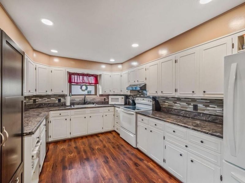 400 Forest Lawn Boulevard, Marion, OH 43302 Photo 9