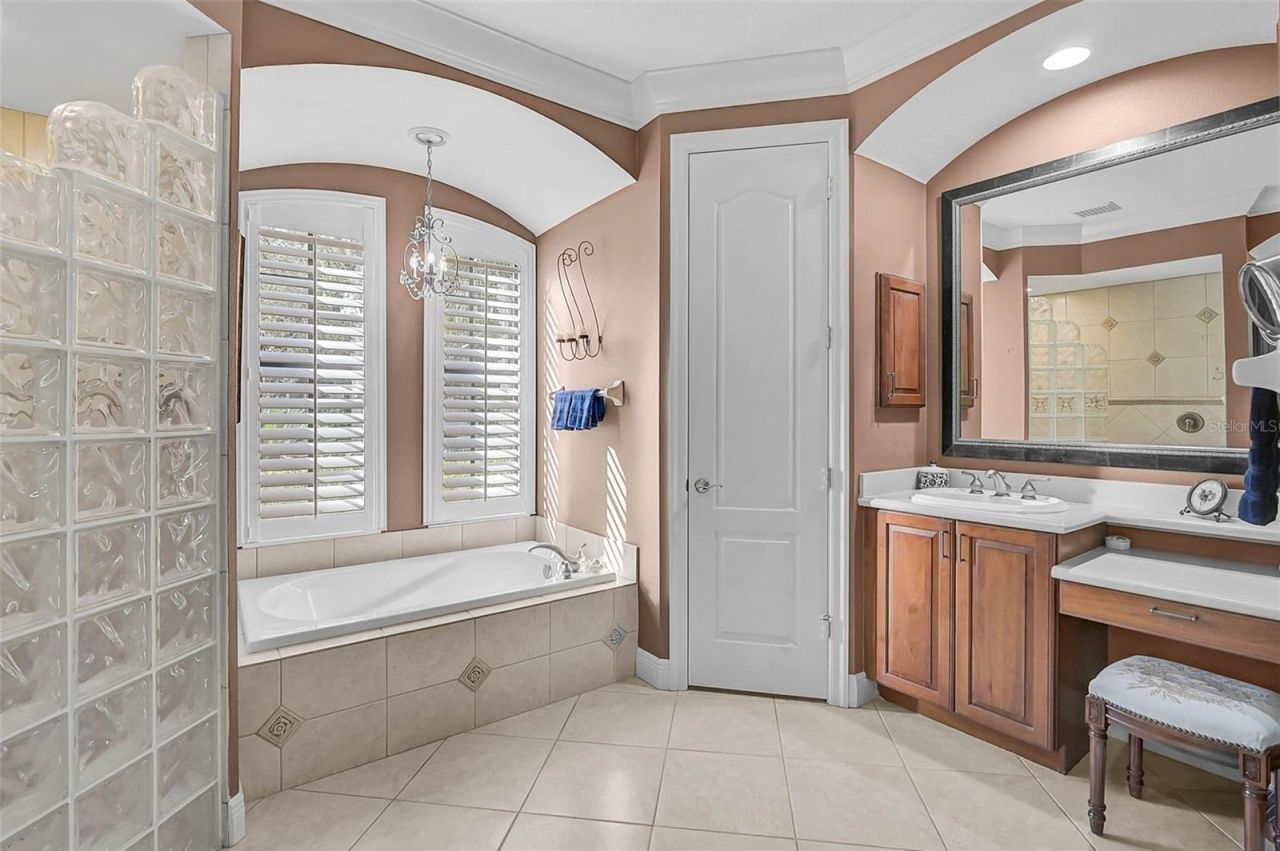 11420 Savannah Lakes Drive, Parrish, FL 34219 Photo