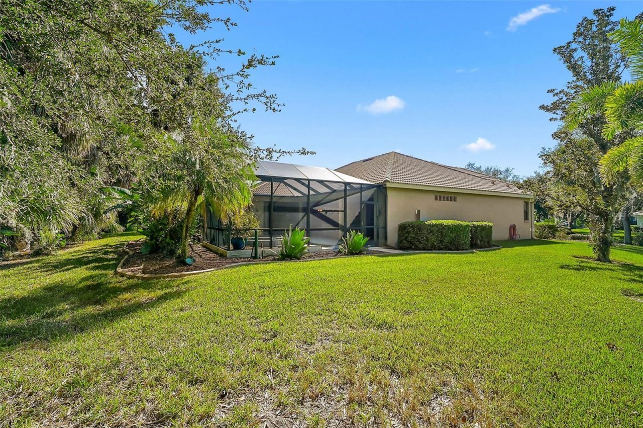 11420 Savannah Lakes Drive, Parrish, FL 34219 Photo