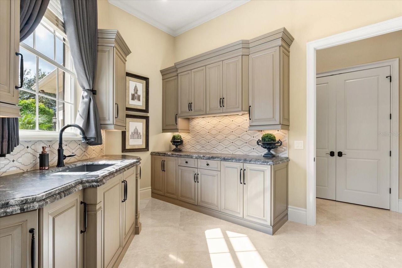 921 Sweetwater Club Boulevard, Longwood, FL 32779 Photo