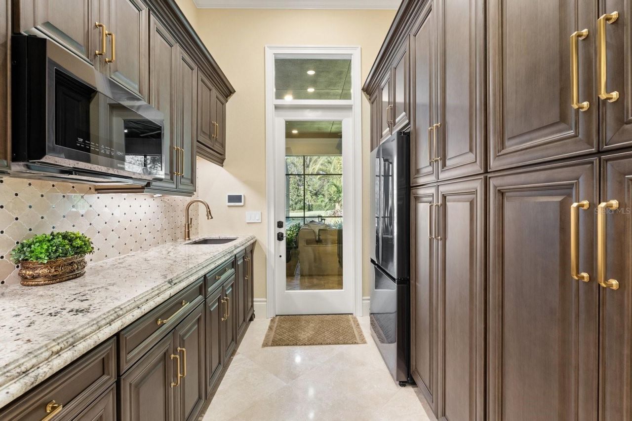 921 Sweetwater Club Boulevard, Longwood, FL 32779 Photo