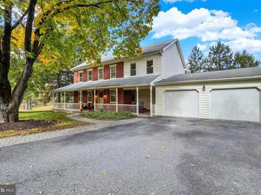 85 REDSTONE DRIVE, YORK HAVEN, PA 17370