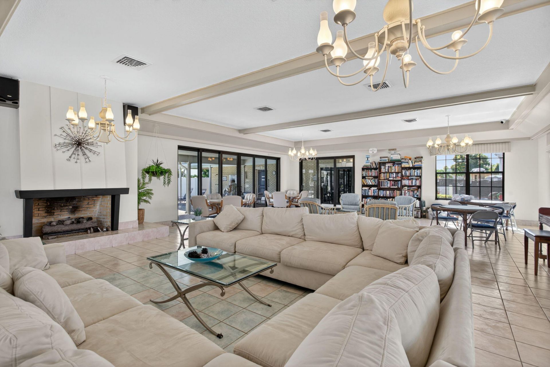 130 Cypress Club Drive, Unit 324, Pompano Beach, FL 33060 Photo