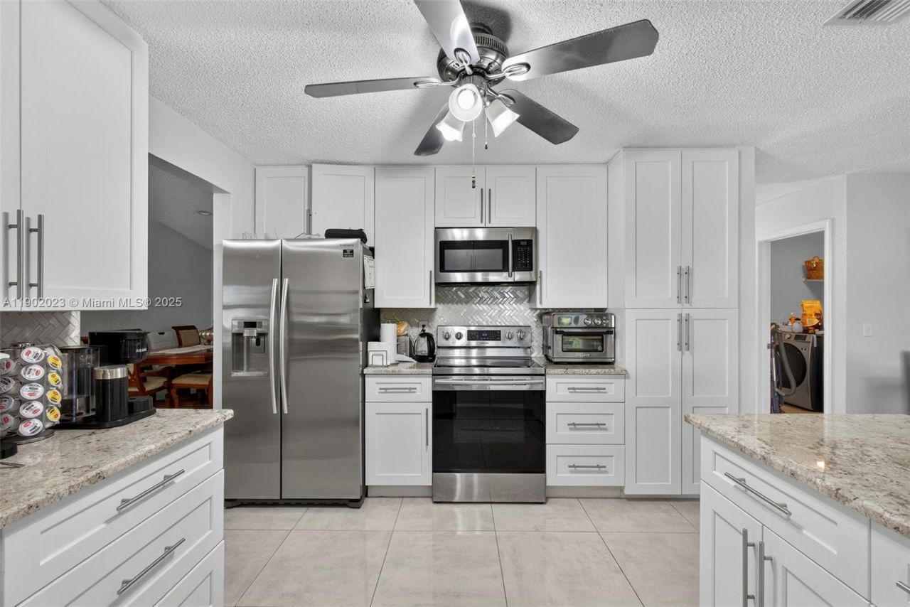 100 Miramar Ave, Royal Palm Beach, FL 33411 Photo