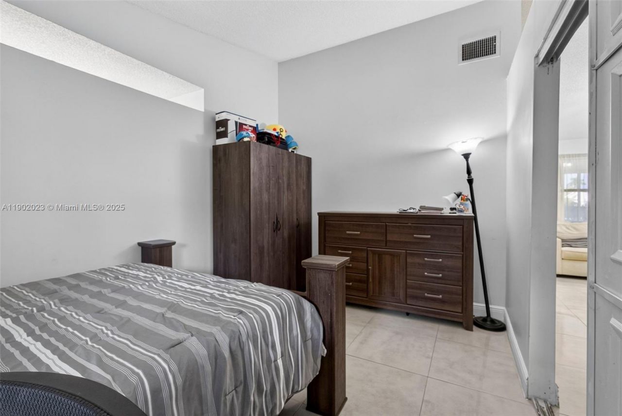 100 Miramar Ave, Royal Palm Beach, FL 33411 Photo