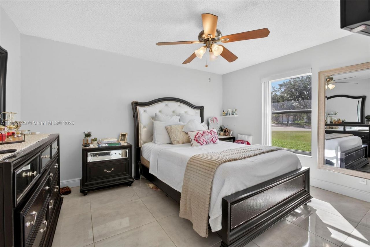 100 Miramar Ave, Royal Palm Beach, FL 33411 Photo