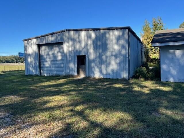 1509 Main Highway Photo 5