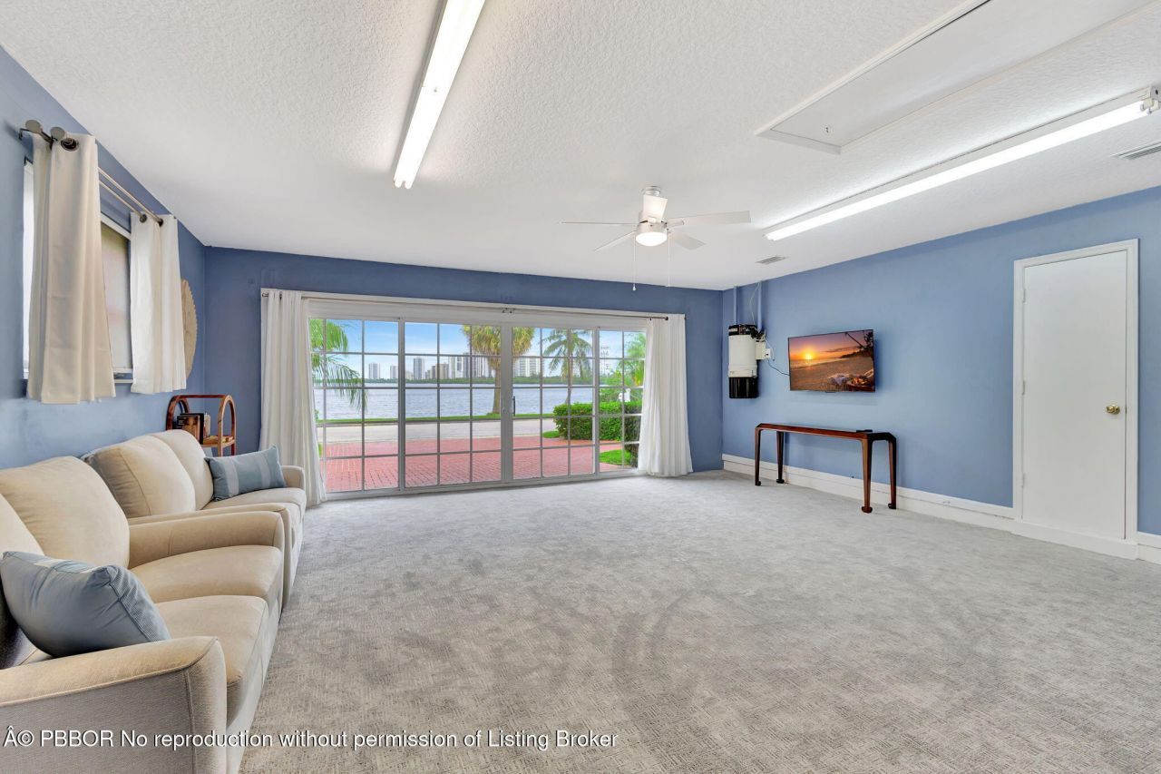 1141 Pine Point Road, Riviera Beach, FL 33404 Photo