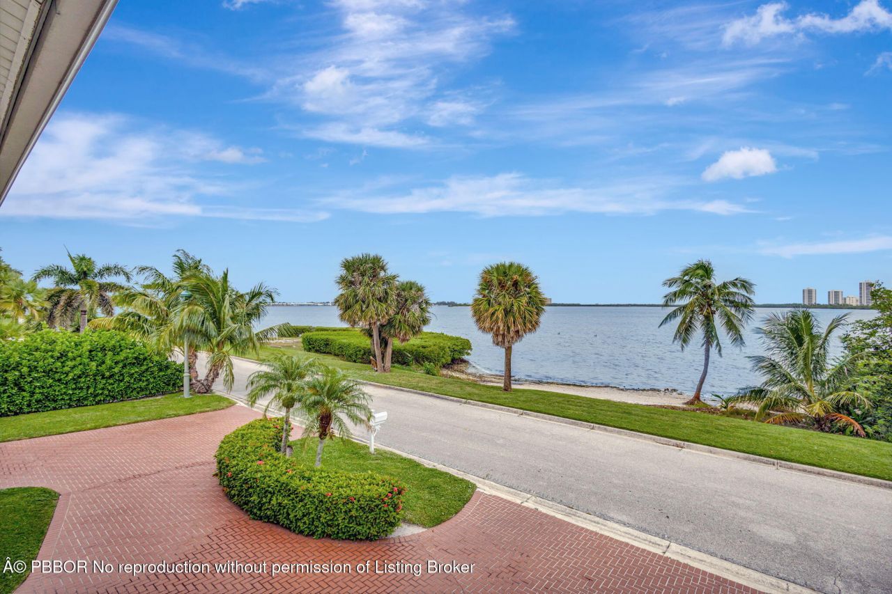 1141 Pine Point Road, Riviera Beach, FL 33404 Photo