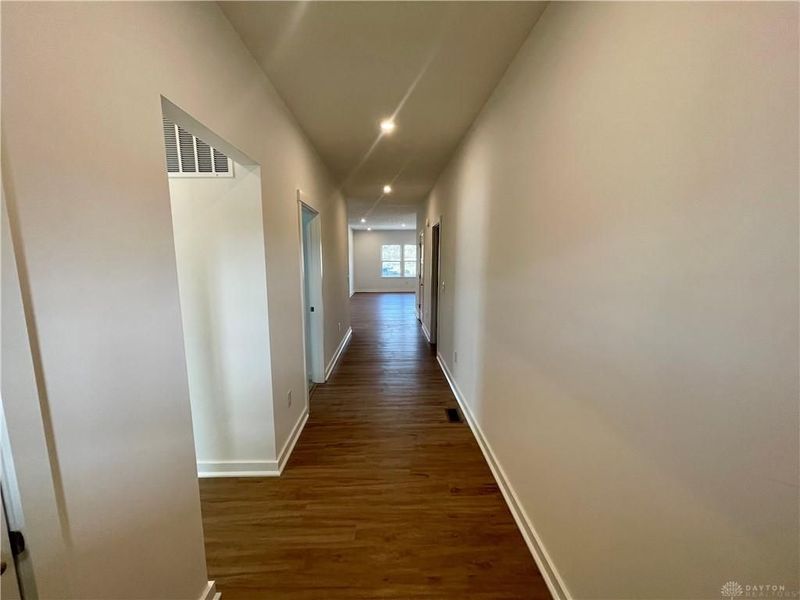 120 Magnolia Lane, Springboro, OH 45066 Photo 2