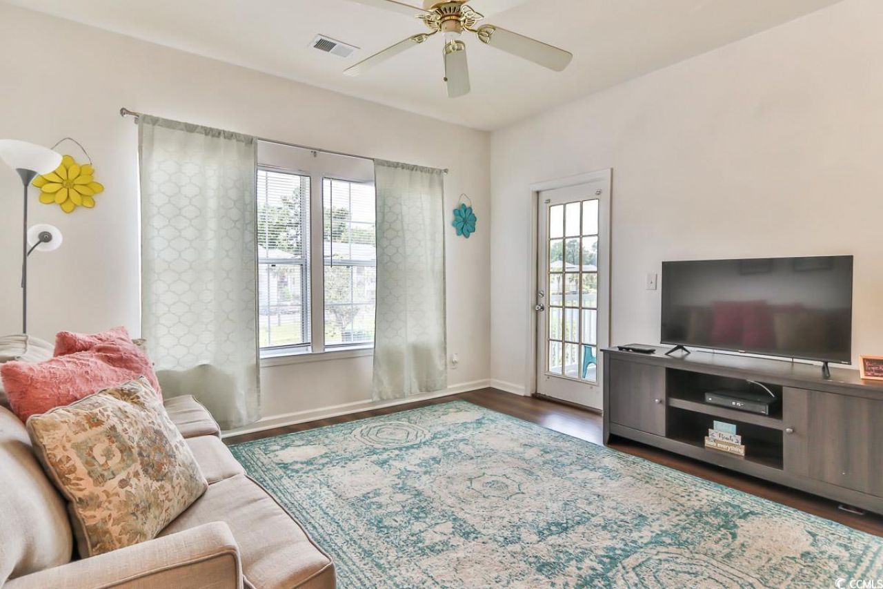 1302 River Oaks Dr. Photo 4