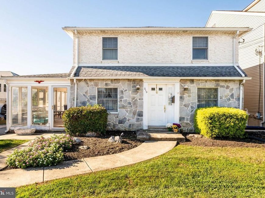 219 W 11th Avenue, Conshohocken, PA 19428 Main Photo