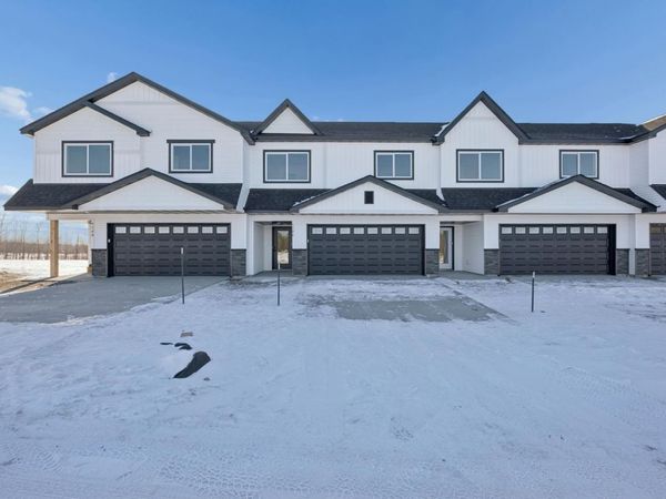 1108 45th Avenue NE, Saint Cloud, MN 56304