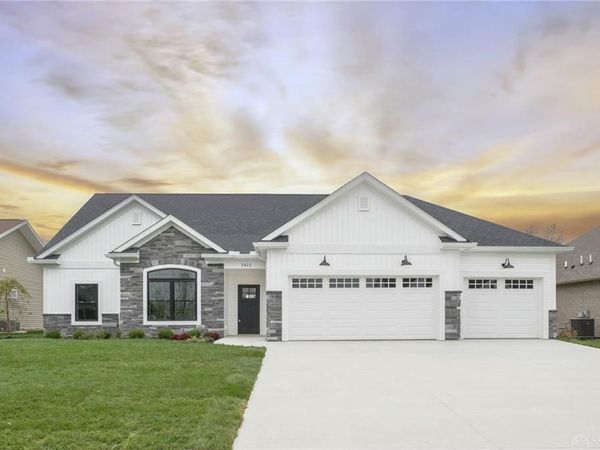 3413 Ottawa Circle, Piqua, OH 45356