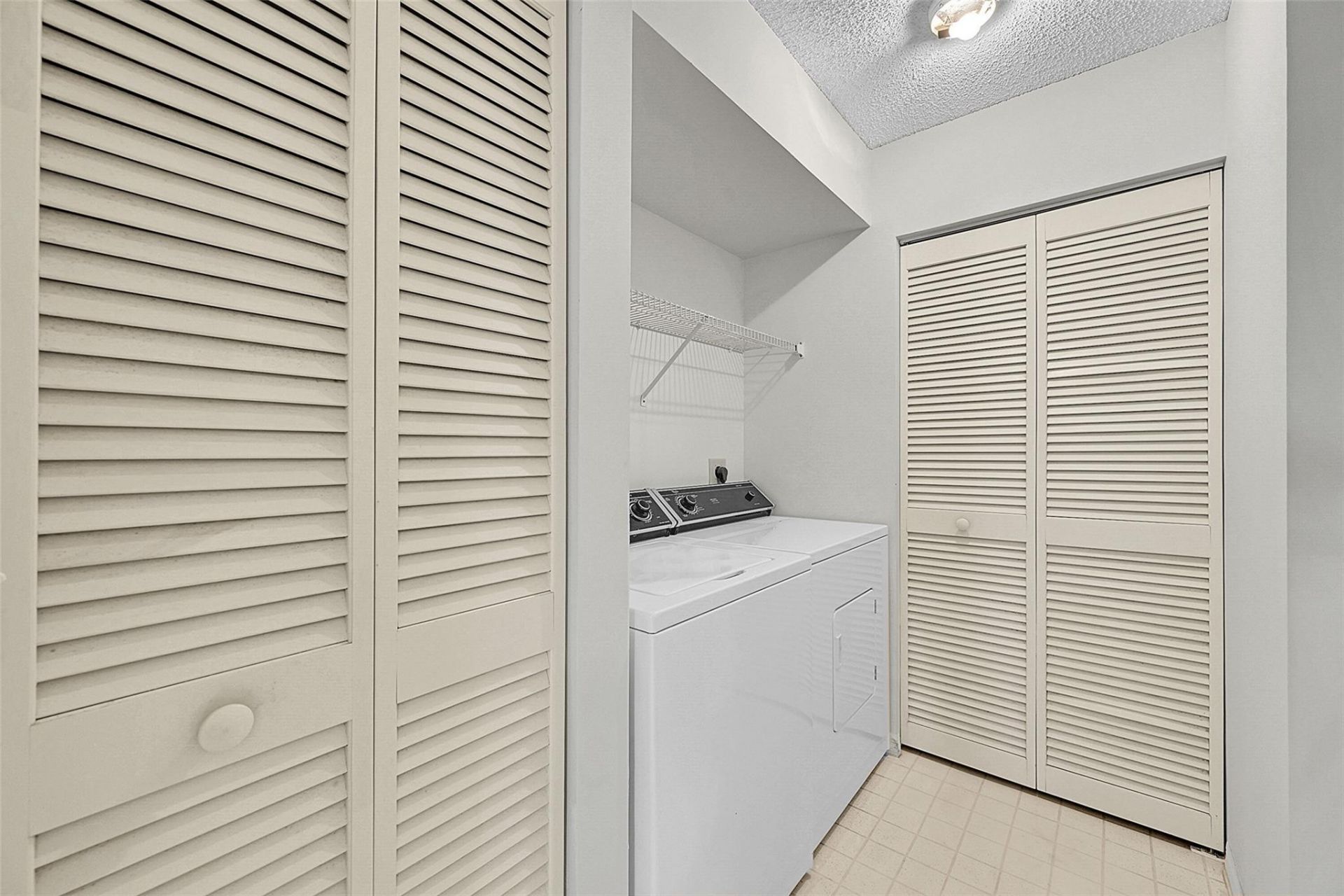 2560 NW 103rd Avenue, Unit 205, Sunrise, FL 33322 Photo