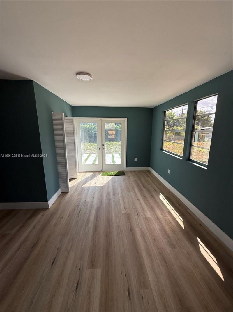 2409 SE 2nd Ave Se, Vero Beach, FL 32962 Photo