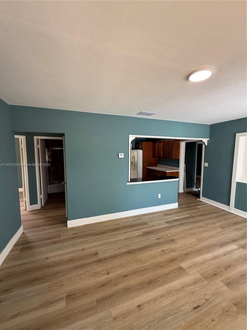 2409 SE 2nd Ave Se, Vero Beach, FL 32962 Photo