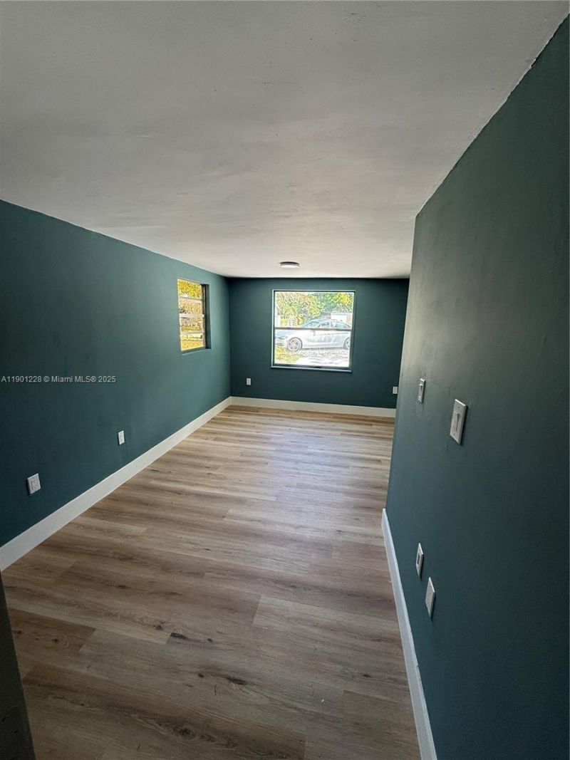 2409 SE 2nd Ave Se, Vero Beach, FL 32962 Photo