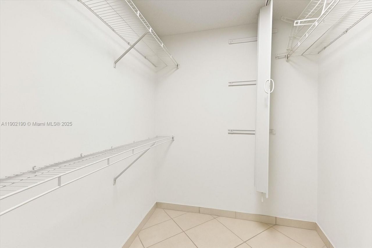 2301 S Ocean Dr, Unit 2004, Hollywood, FL 33019 Photo