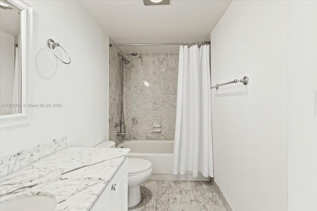 2301 S Ocean Dr, Unit 2004, Hollywood, FL 33019 Photo