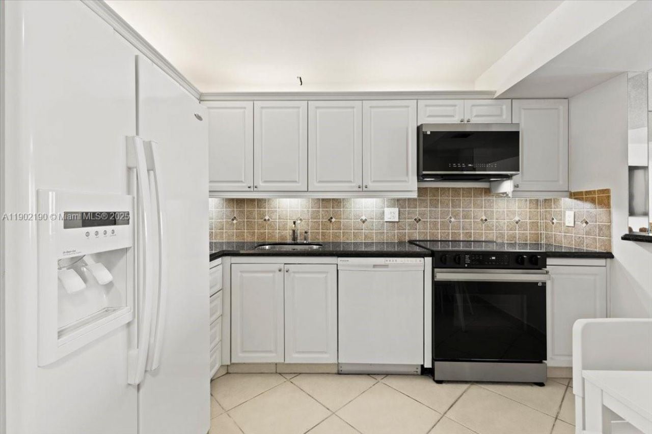 2301 S Ocean Dr, Unit 2004, Hollywood, FL 33019 Photo