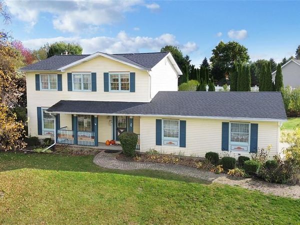 15489 Linden Road, Linden, MI 48451