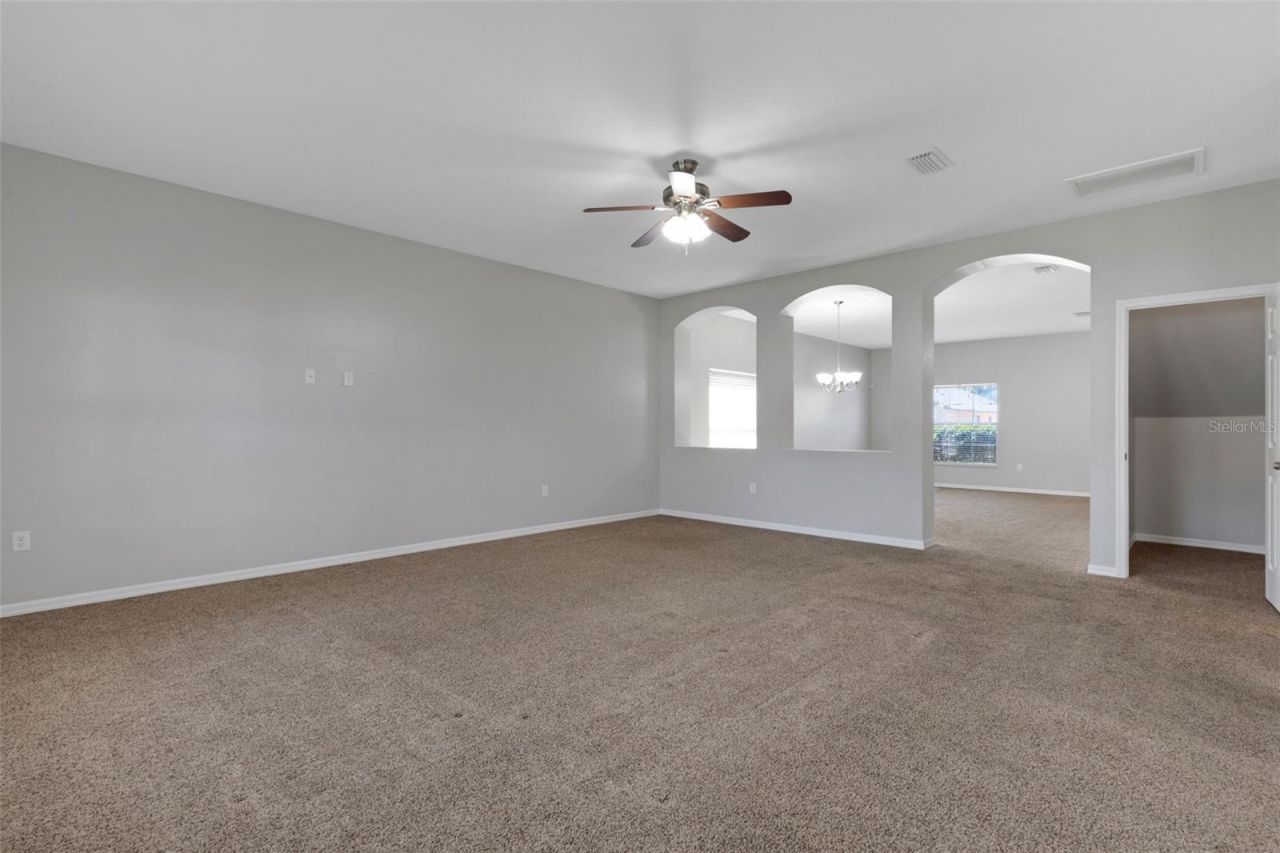 313 Oak Landing Drive, Mulberry, FL 33860 Photo