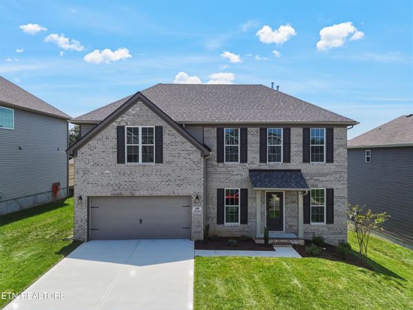 209 Clover Meadow Lane, Maryville, TN 37801