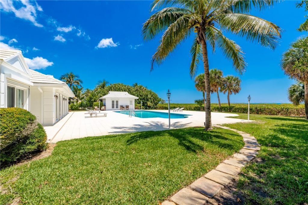 1916 Ocean Drive , Vero Beach, FL 32963 Photo