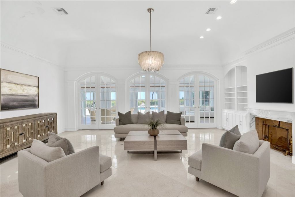 1916 Ocean Drive , Vero Beach, FL 32963 Photo