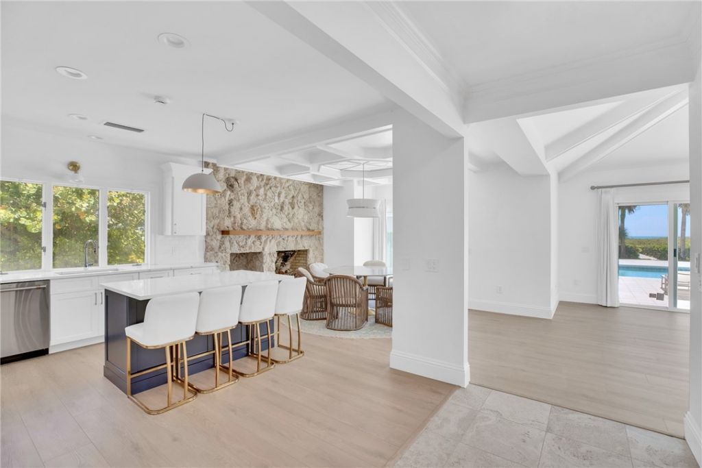 1916 Ocean Drive , Vero Beach, FL 32963 Photo