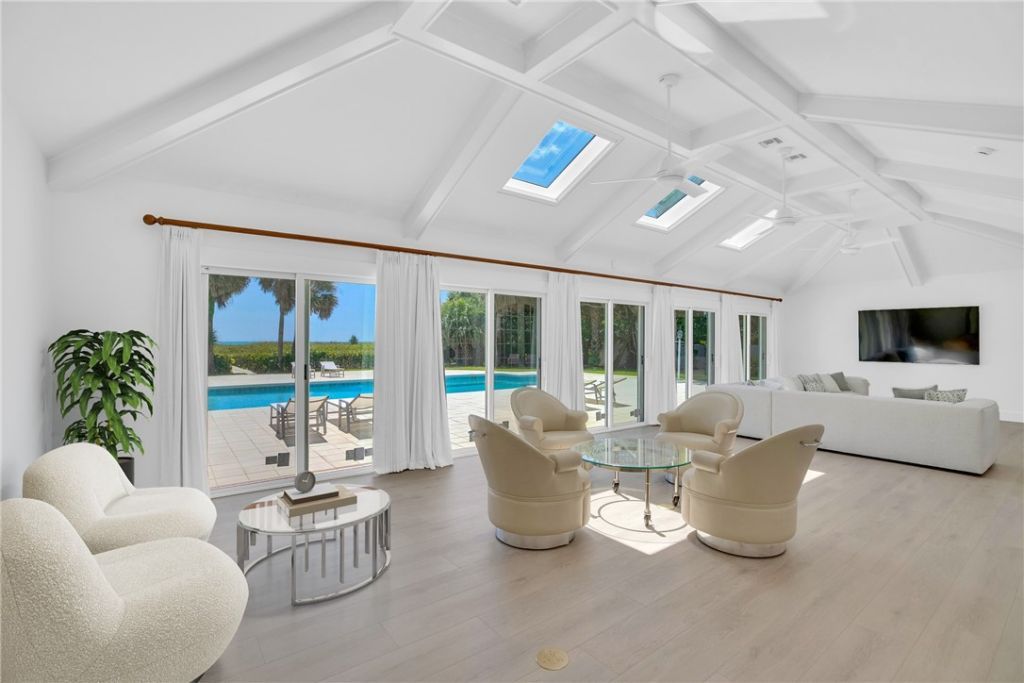 1916 Ocean Drive , Vero Beach, FL 32963 Photo