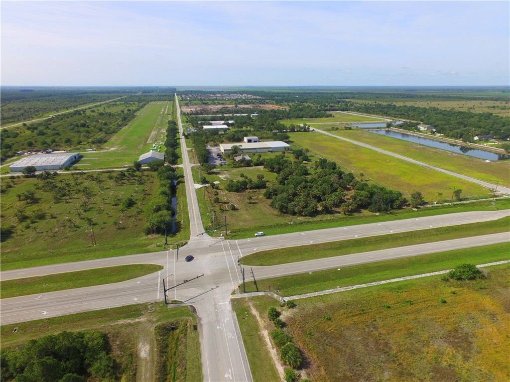 1990 98th Avenue, Vero Beach, FL 32966 Photo