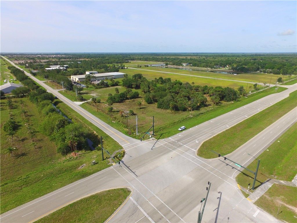 1990 98th Avenue, Vero Beach, FL 32966 Photo