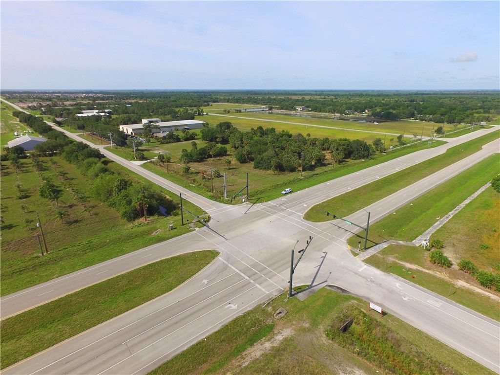 1990 98th Avenue, Vero Beach, FL 32966 Photo