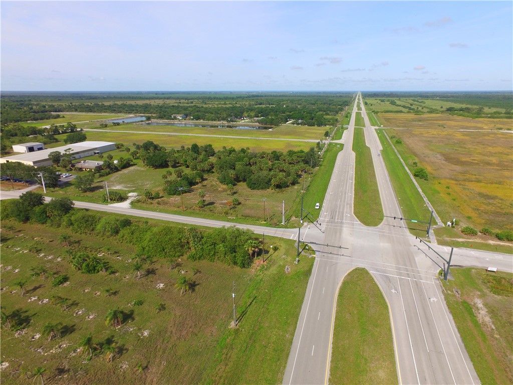 1990 98th Avenue, Vero Beach, FL 32966 Photo