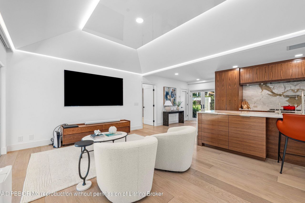 16 Little Pond Road, Lantana, FL 33462 Photo