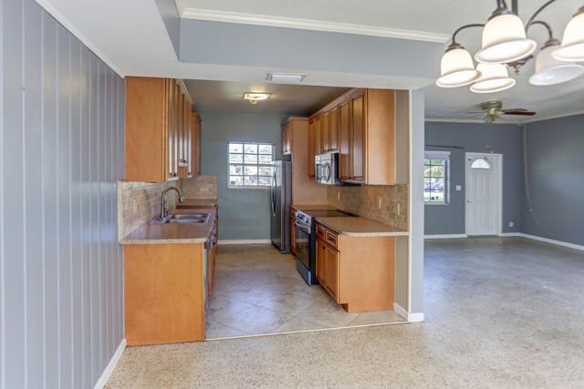328 E Jasmine Drive, Lake Park, FL 33403 Photo