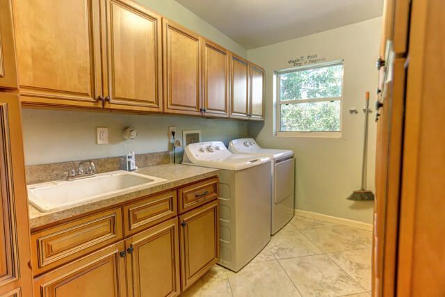 328 E Jasmine Drive, Lake Park, FL 33403 Photo