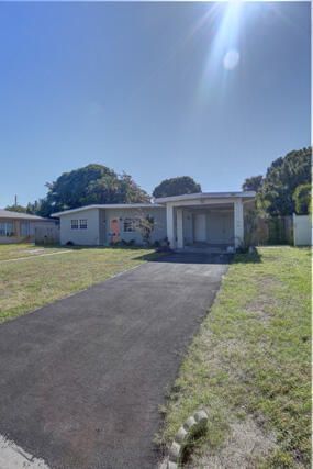 328 E Jasmine Drive, Lake Park, FL 33403 Photo