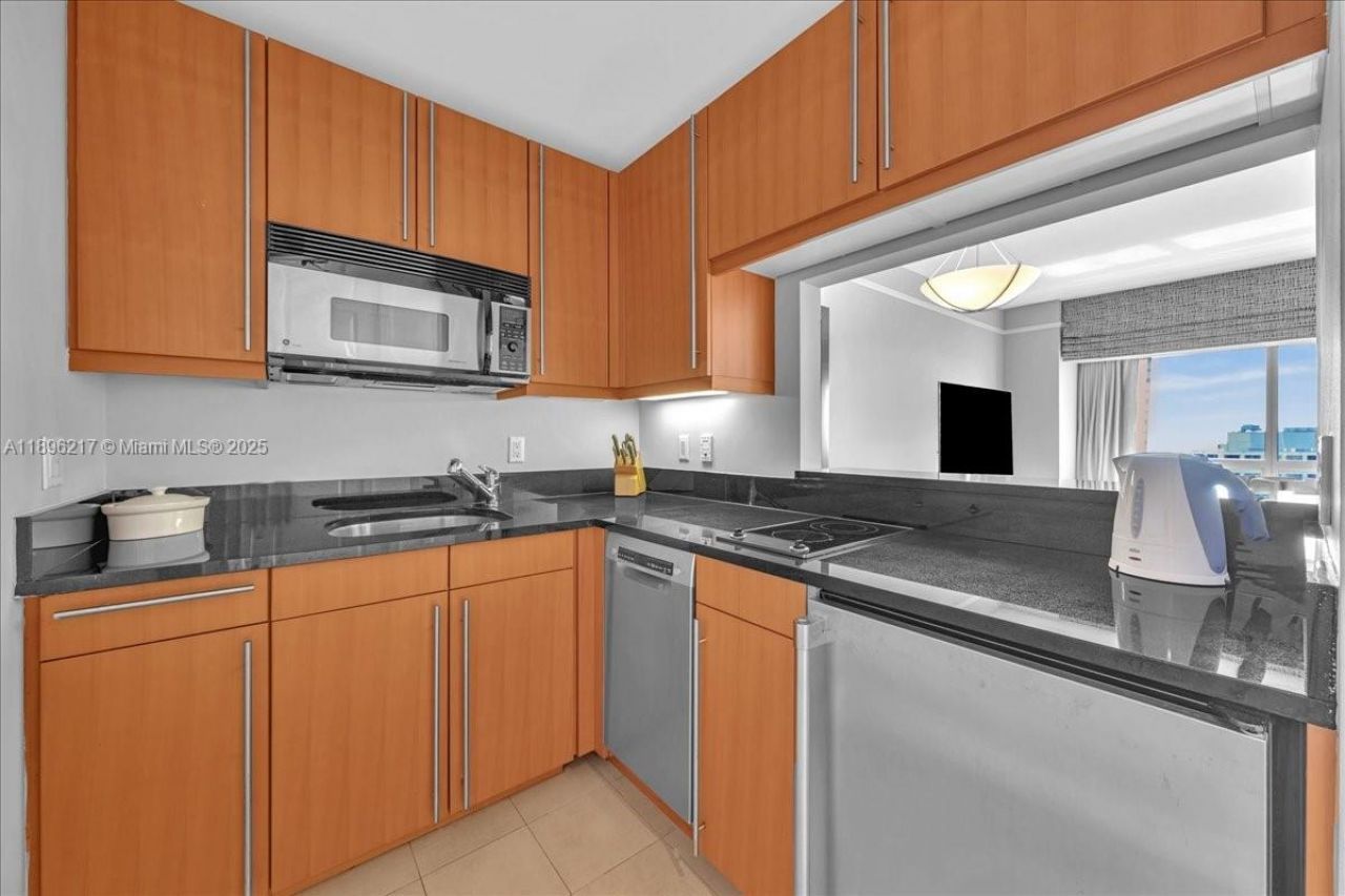 1435 Brickell Ave, Unit 3603, Miami, FL 33131 Photo