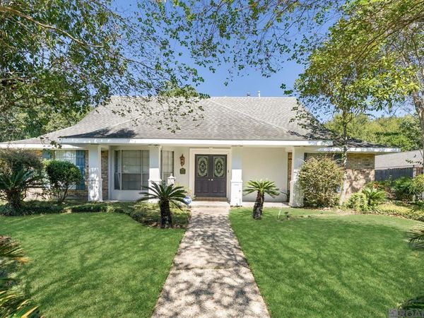 12275 E Sheraton Dr, Baton Rouge, LA 70815
